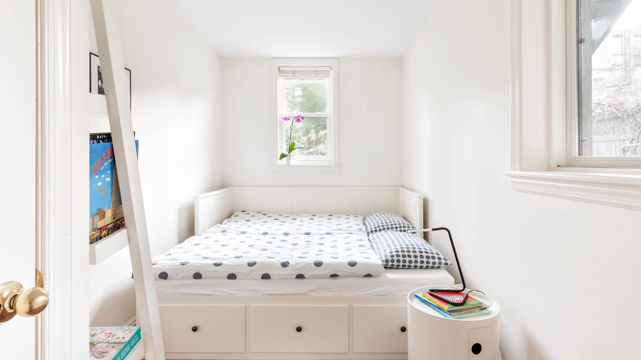 Photo of Bedroom in Carroll Gardens