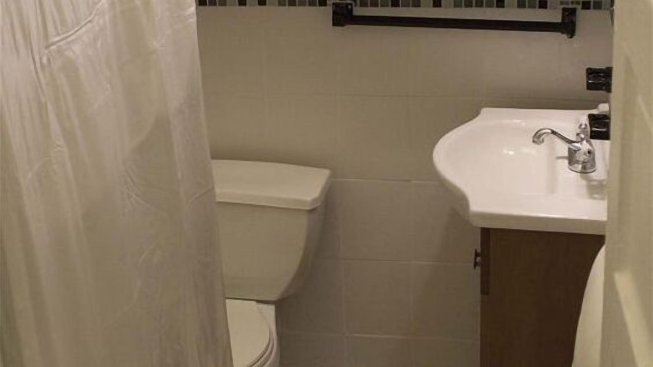 Photo of Bathroom in Central Park West