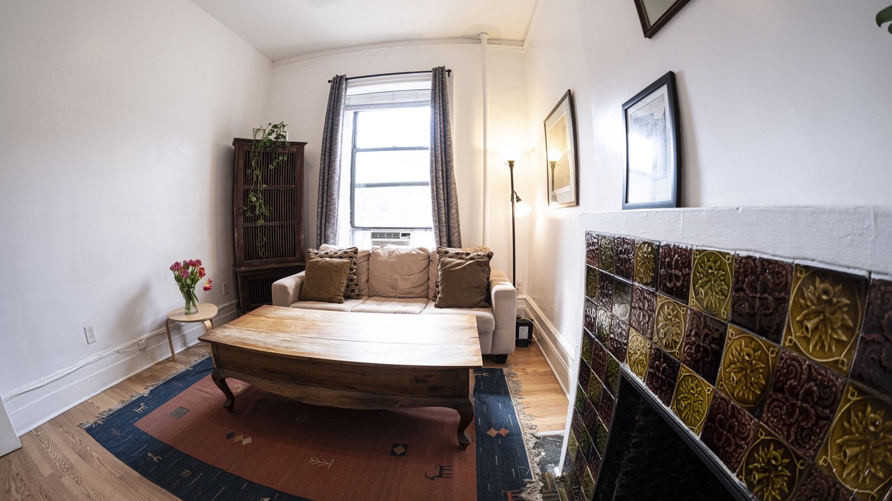 Photo of Livingroom in Central Park West