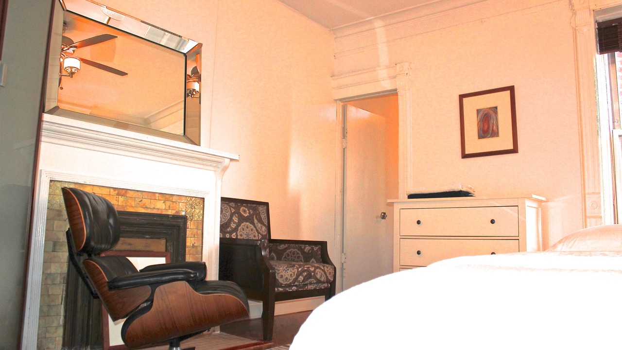 Photo of Bedroom in Bedford-Stuyvesant