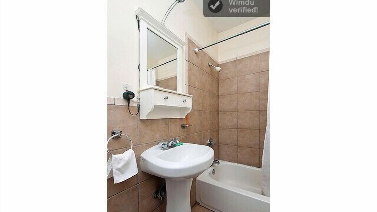 Photo of Bathroom in Bedford-Stuyvesant