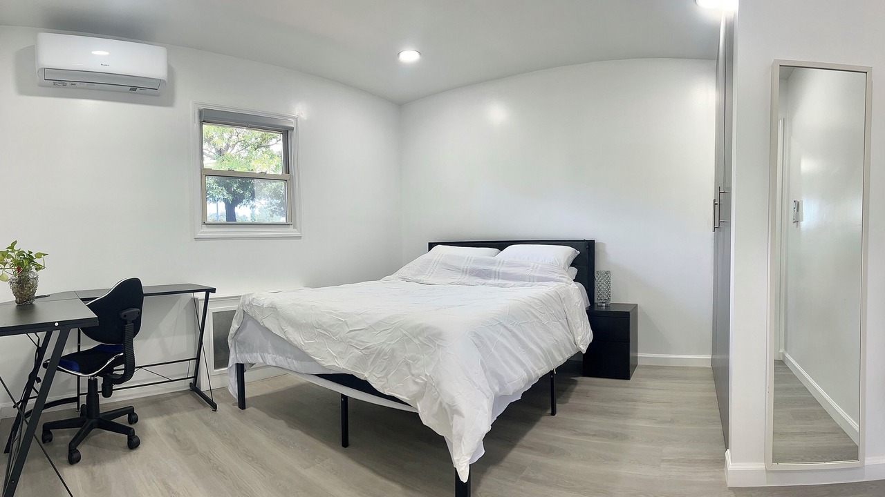Photo of Bedroom in Queens