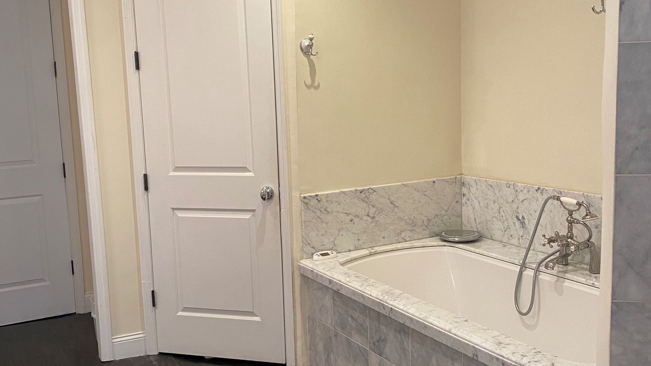 Photo of Bathroom in Upper Manhattan