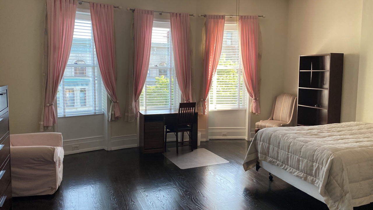 Photo of Bedroom in Upper Manhattan