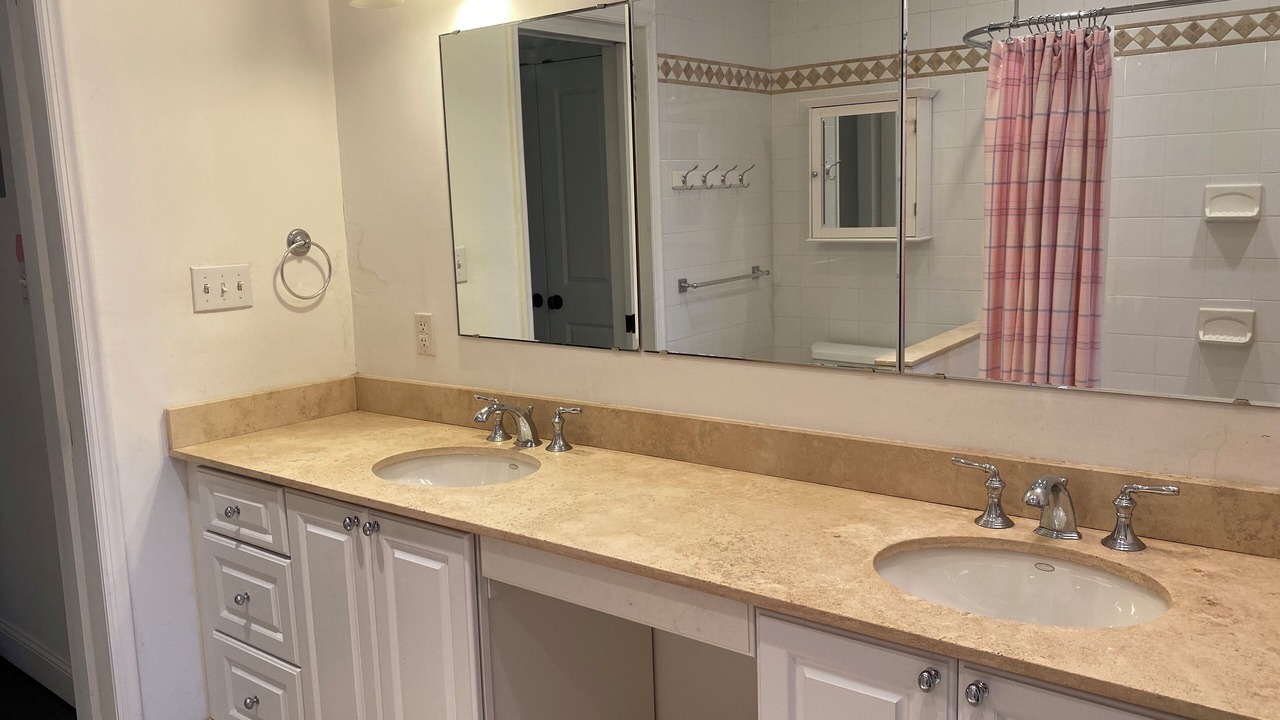Photo of Bathroom in Upper Manhattan