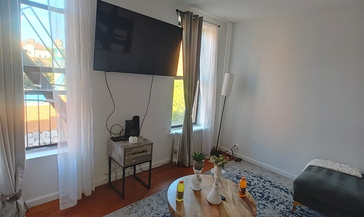 Photo of Livingroom in Ukrainian Village