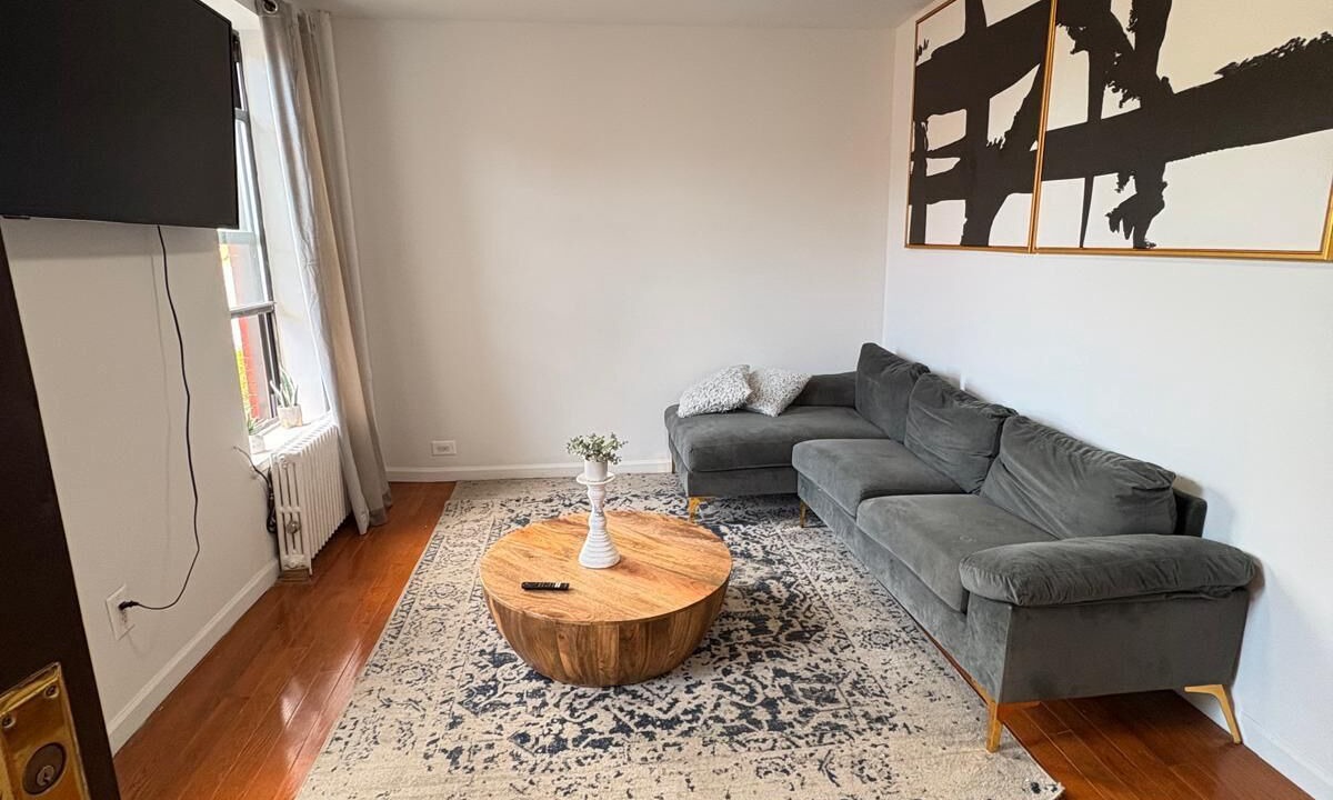 Photo of Livingroom in Ukrainian Village