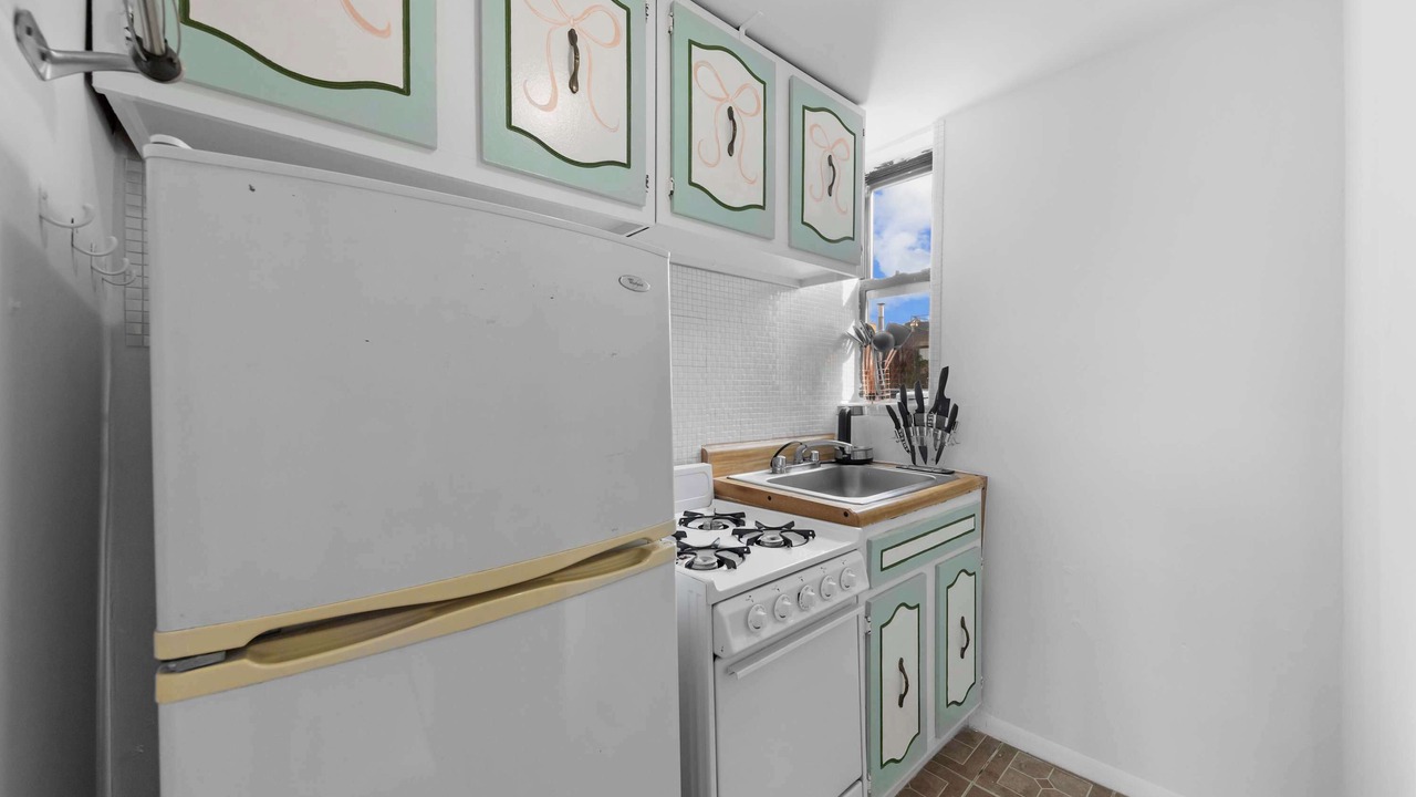 Photo of Kitchen in Ukrainian Village