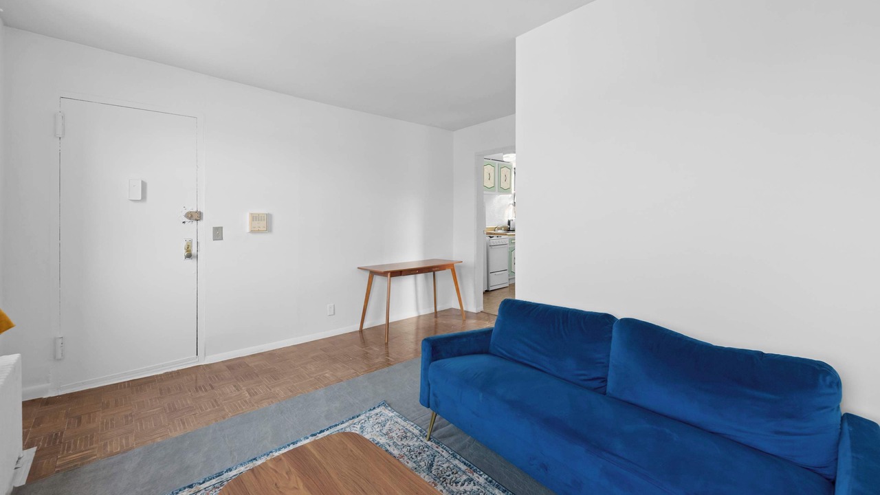 Photo of Livingroom in Ukrainian Village