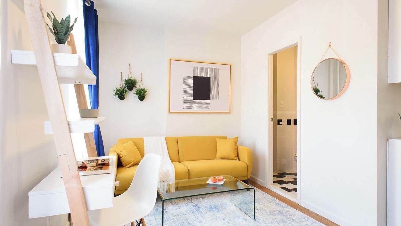 Photo of Livingroom in Ukrainian Village