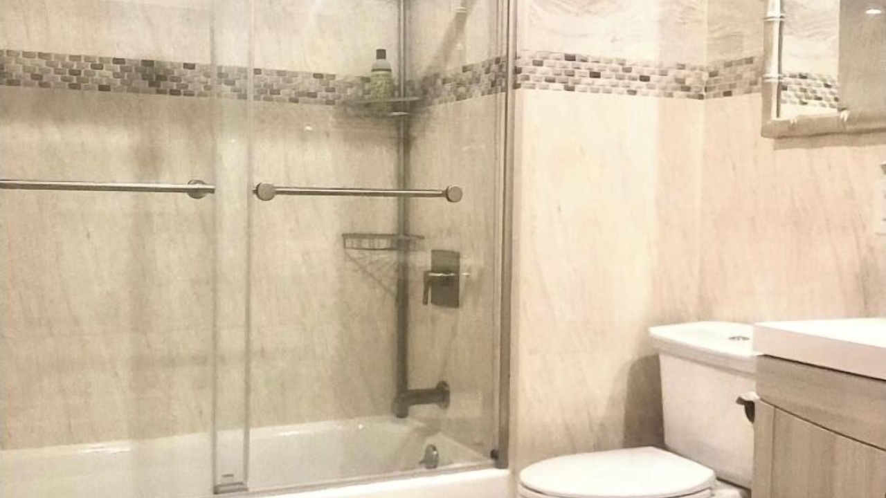 Photo of Bathroom in Bedford-Stuyvesant