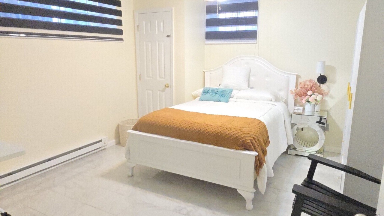 Photo of Bedroom in Emerson Hill