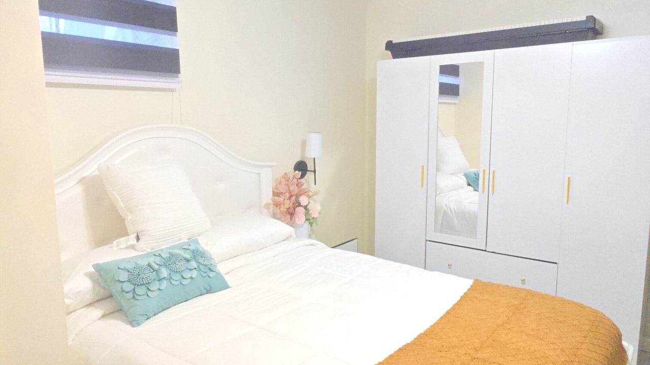 Photo of Bedroom in Emerson Hill
