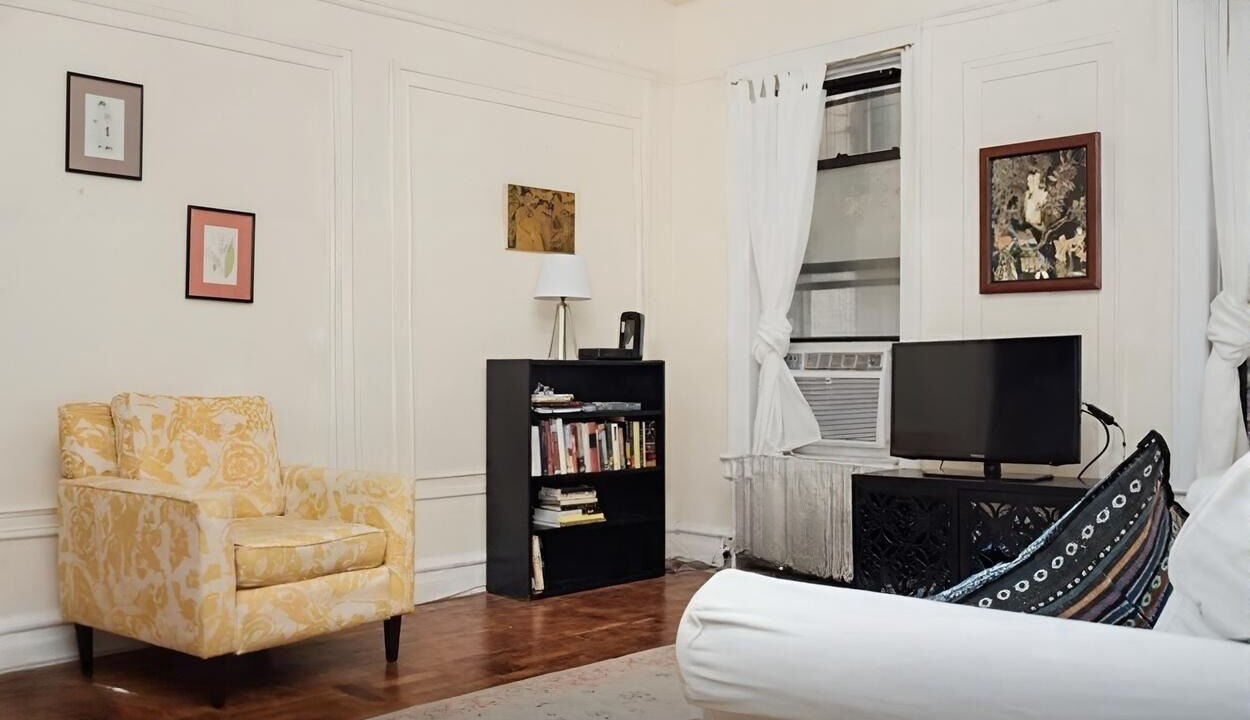 Photo of Livingroom in Prospect-Lefferts Gardens Historic District