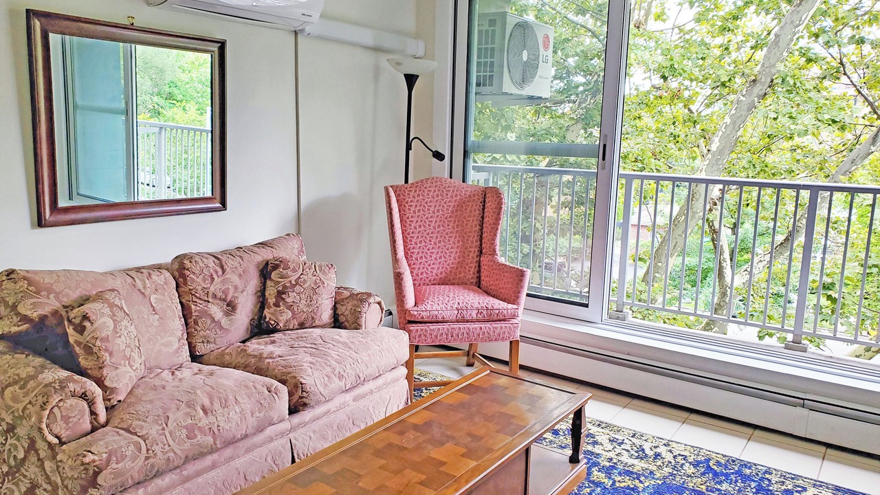 Photo of Livingroom in Queens