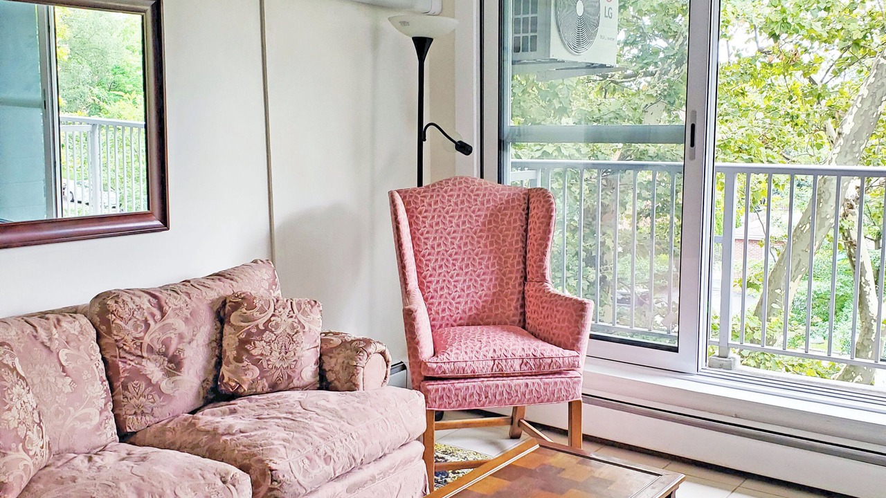 Photo of Livingroom in Queens