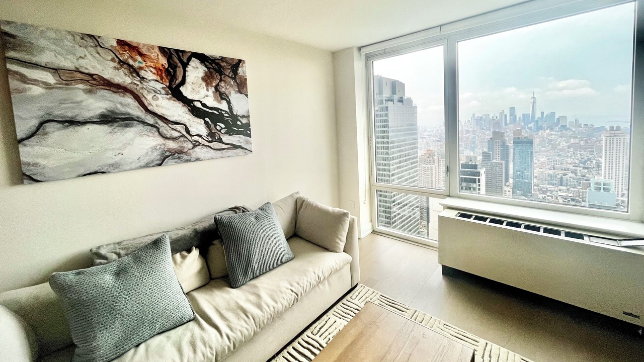 Photo of Livingroom in Midtown South