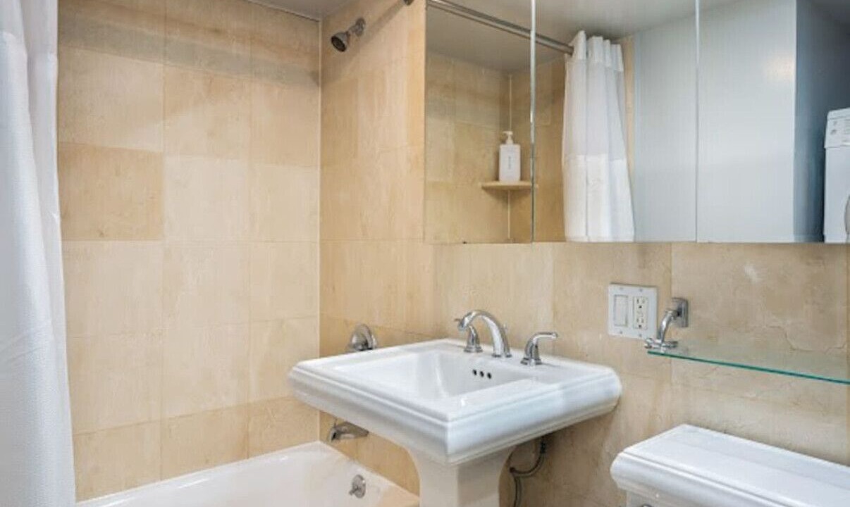 Photo of Bathroom in Union Square