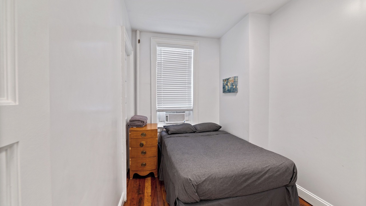 Photo of Bedroom in Crown Heights