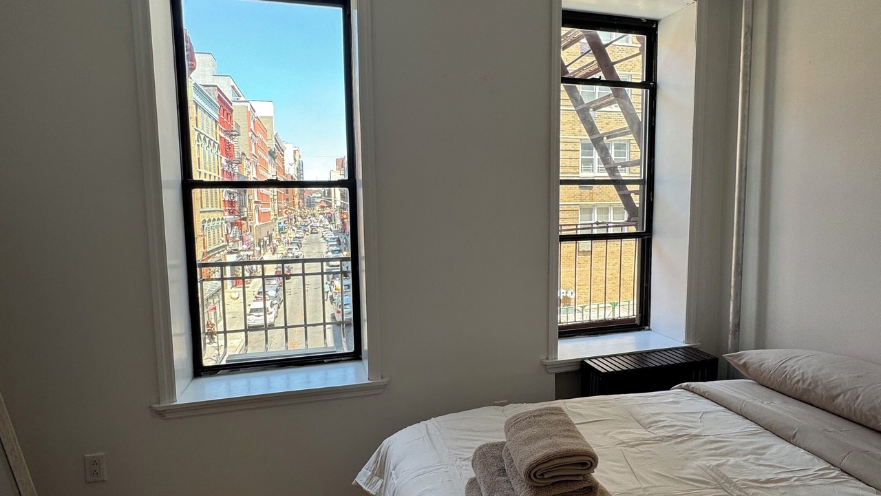 Photo of Bedroom in Chinatown