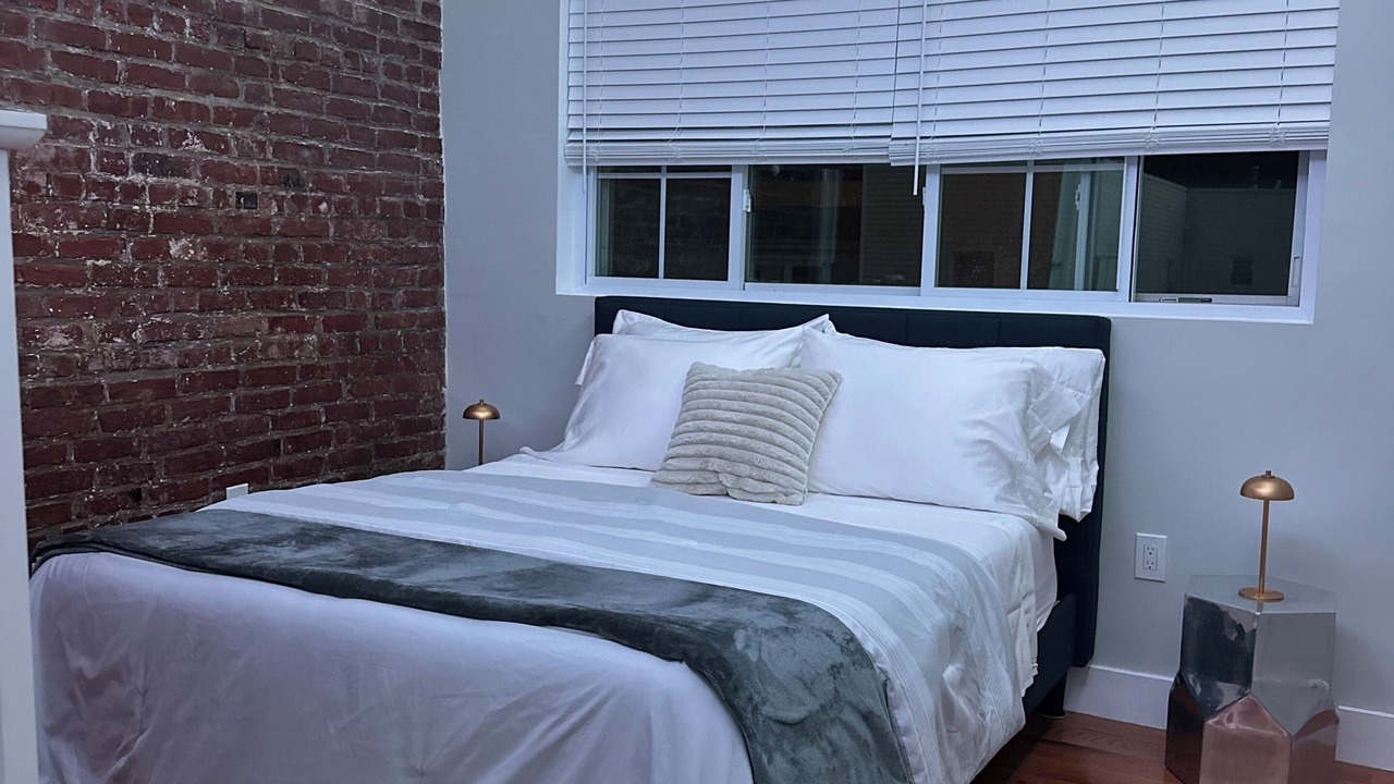 Photo of Bedroom in Williamsbridge