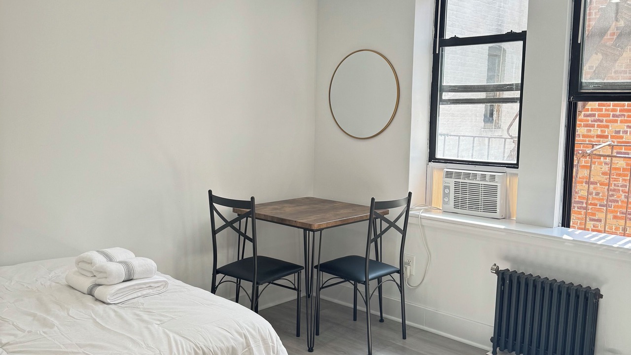 Photo of Bedroom in Dyker Heights