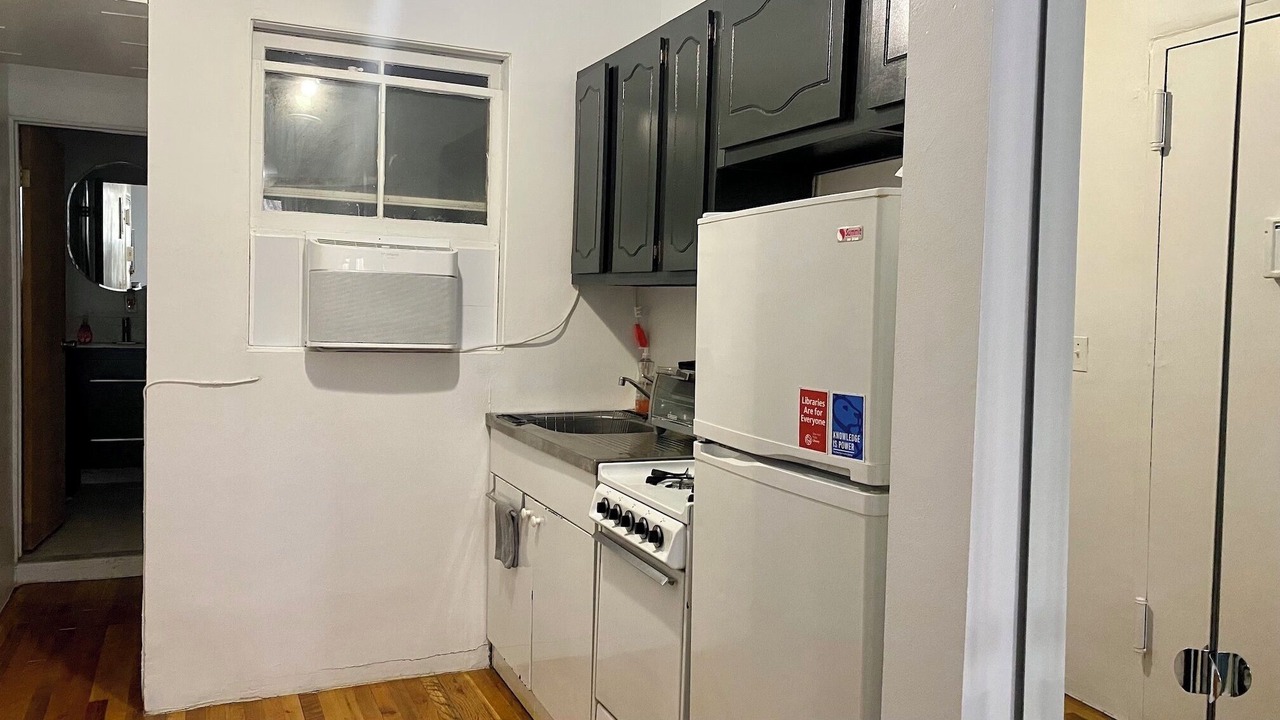 Photo of Kitchen in Ukrainian Village