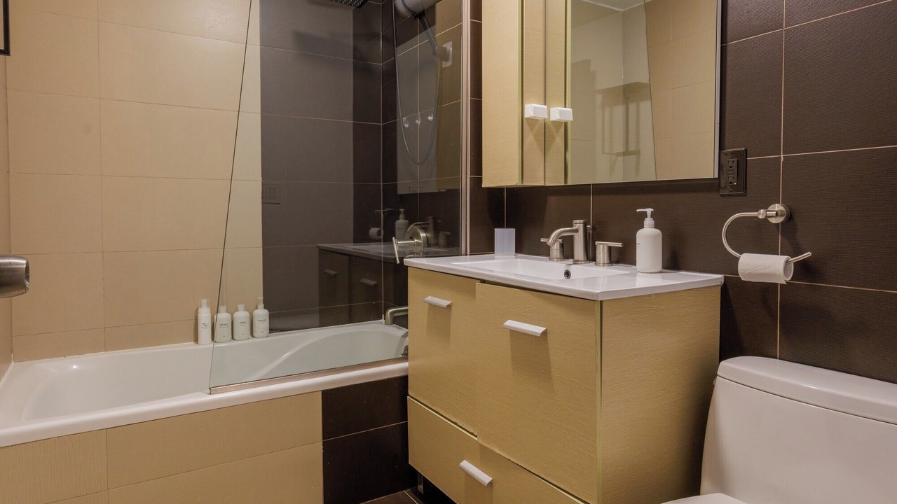 Photo of Bathroom in Chinatown