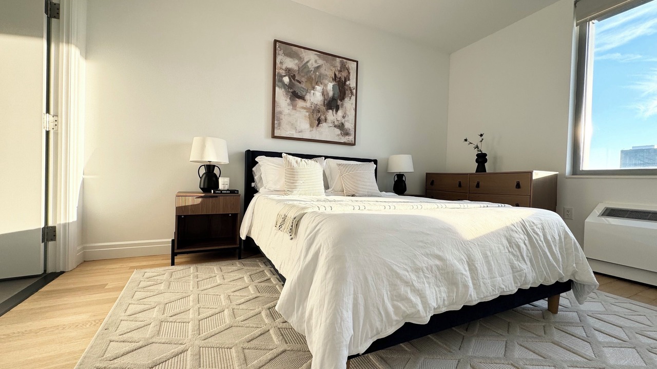 Photo of Bedroom in Lincoln Square