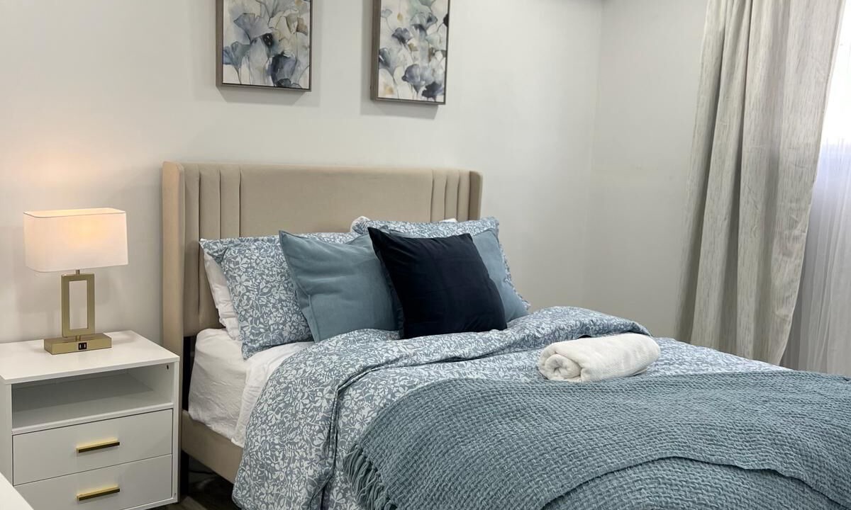 Photo of Bedroom in Throgs Neck
