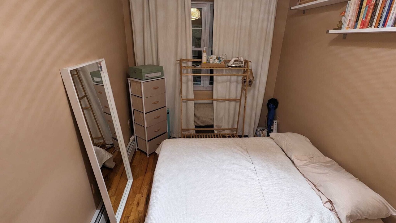 Photo of Bedroom in Williamsbridge