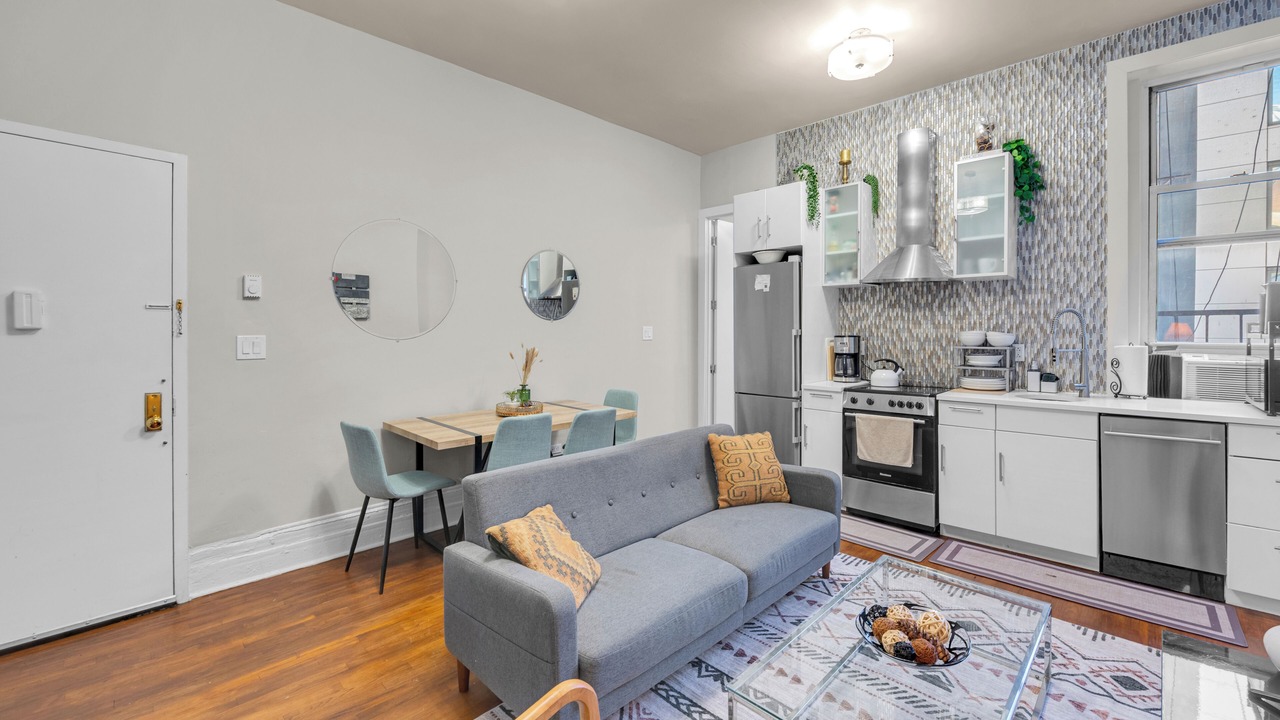 Photo of Livingroom in Rose Hill