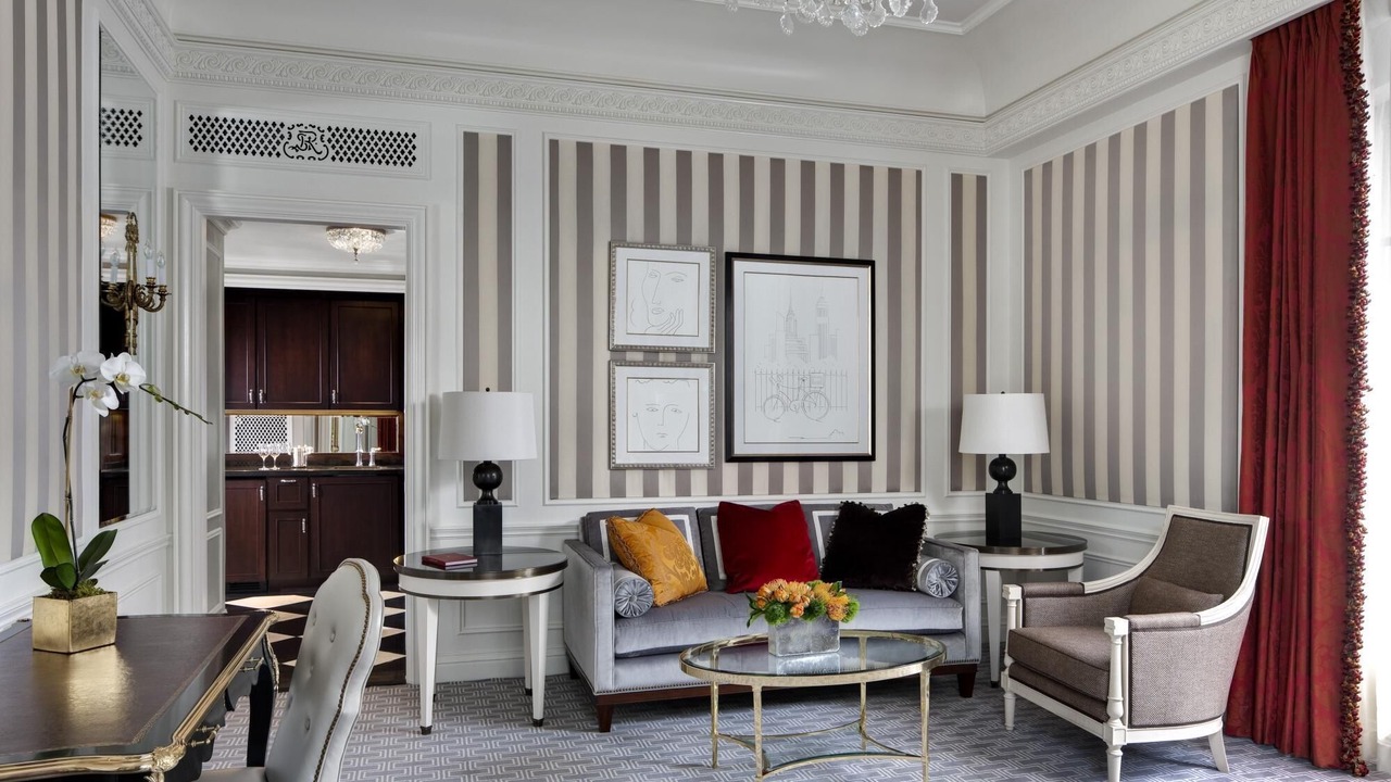 Photo of Livingroom in Central Park South