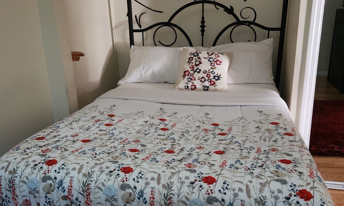 Photo of Bedroom in Queens