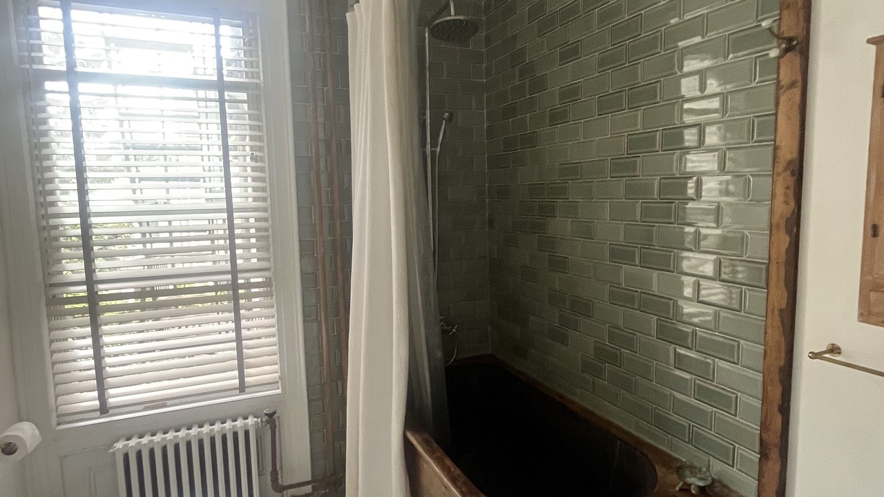 Photo of Bathroom in Greenpoint