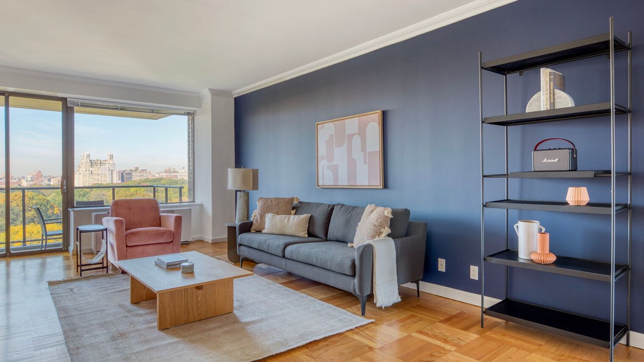 Photo of Livingroom in Uptown