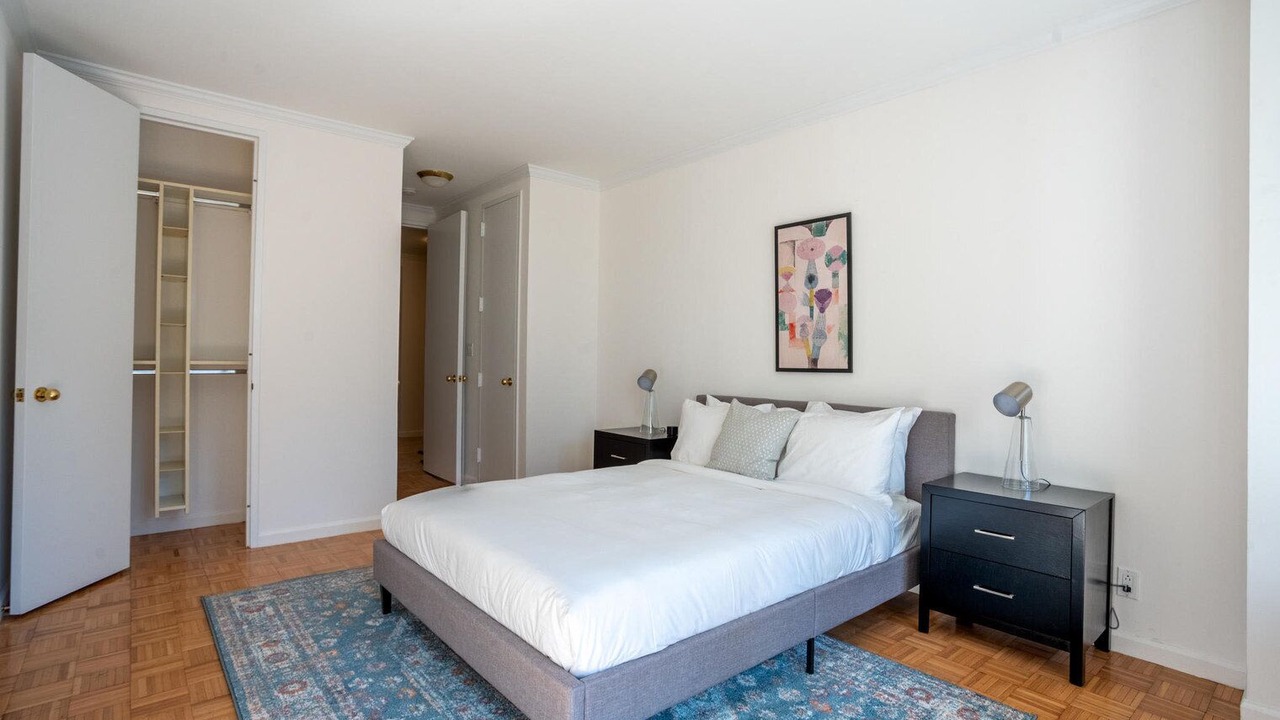 Photo of Bedroom in Sutton Place