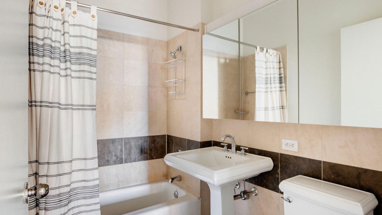 Photo of Bathroom in Union Square