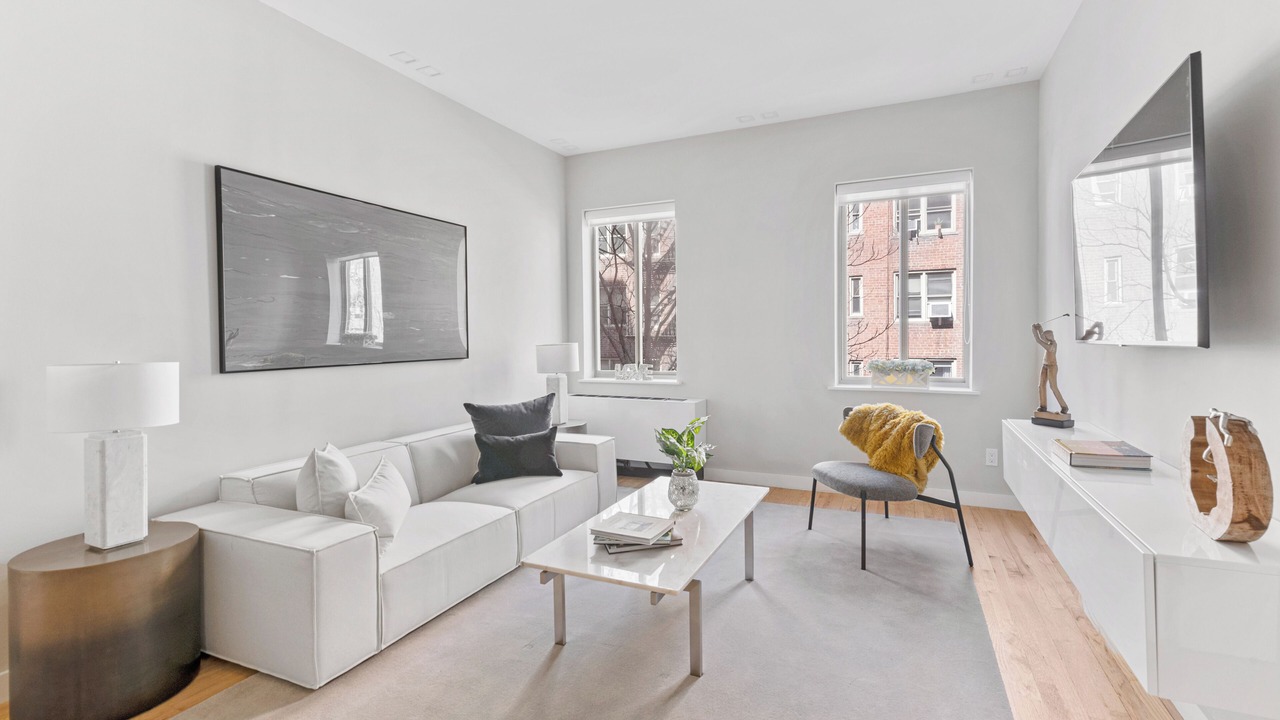 Photo of Livingroom in Central Park South
