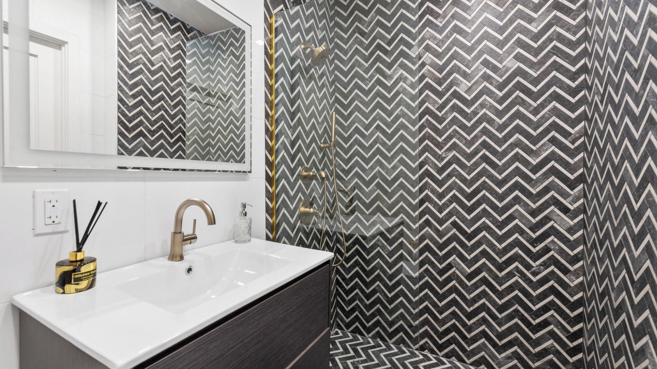 Photo of Bathroom in Central Park South