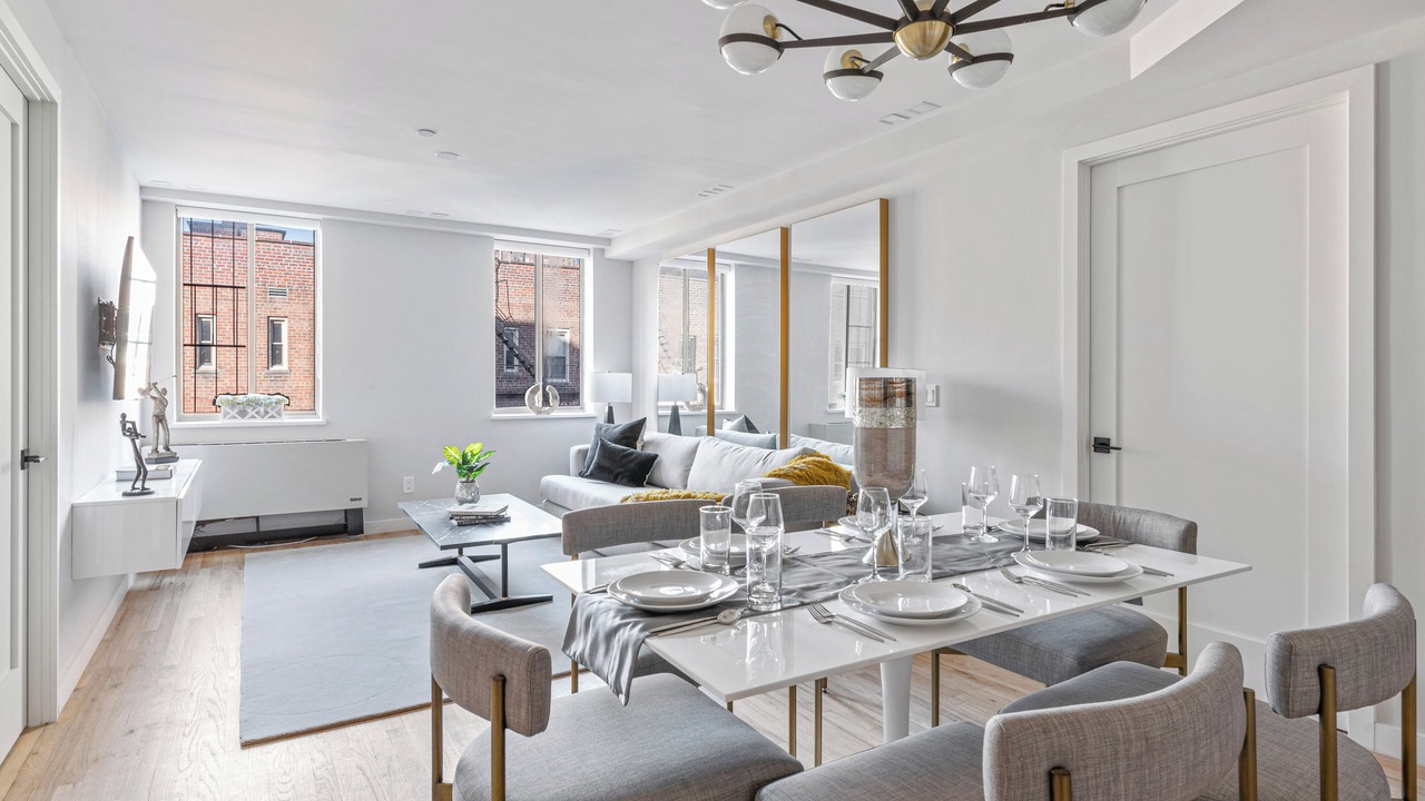 Photo of Livingroom in Central Park South