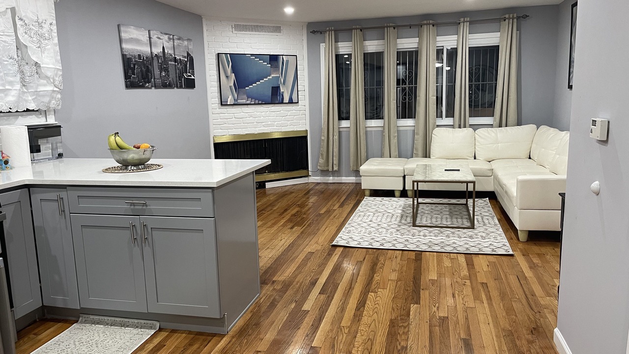 Photo of Livingroom in Queens
