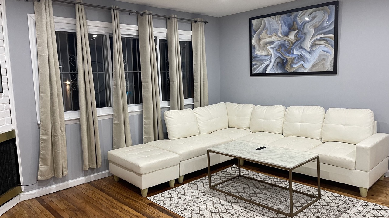 Photo of Livingroom in Queens