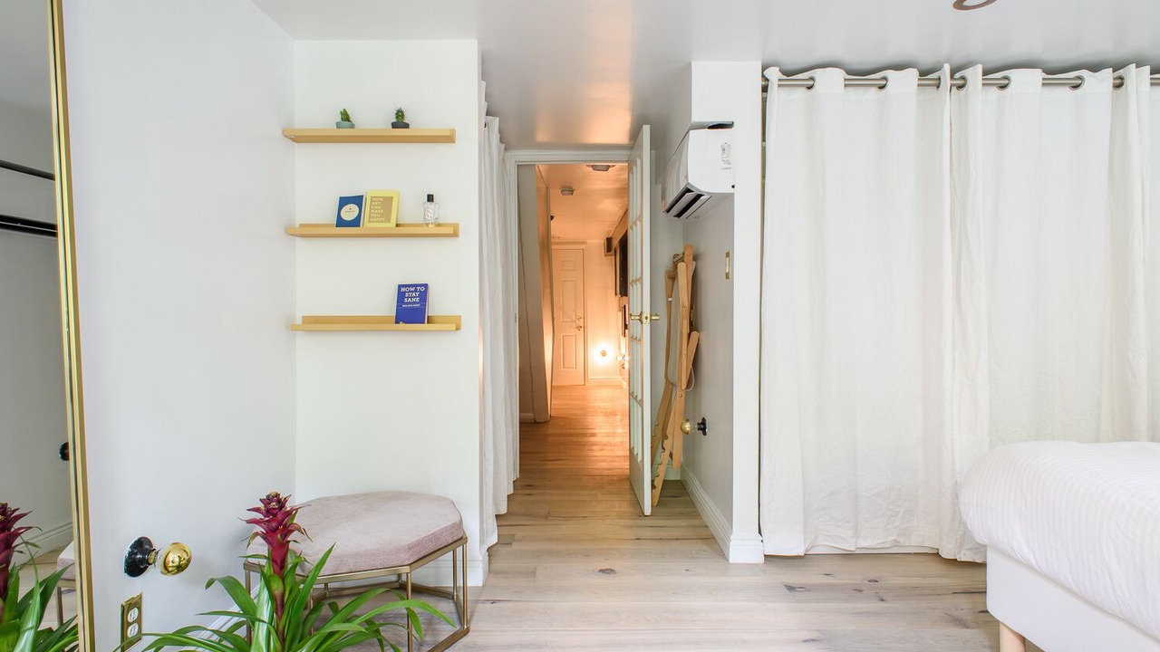 Photo of Bedroom in Cobble Hill
