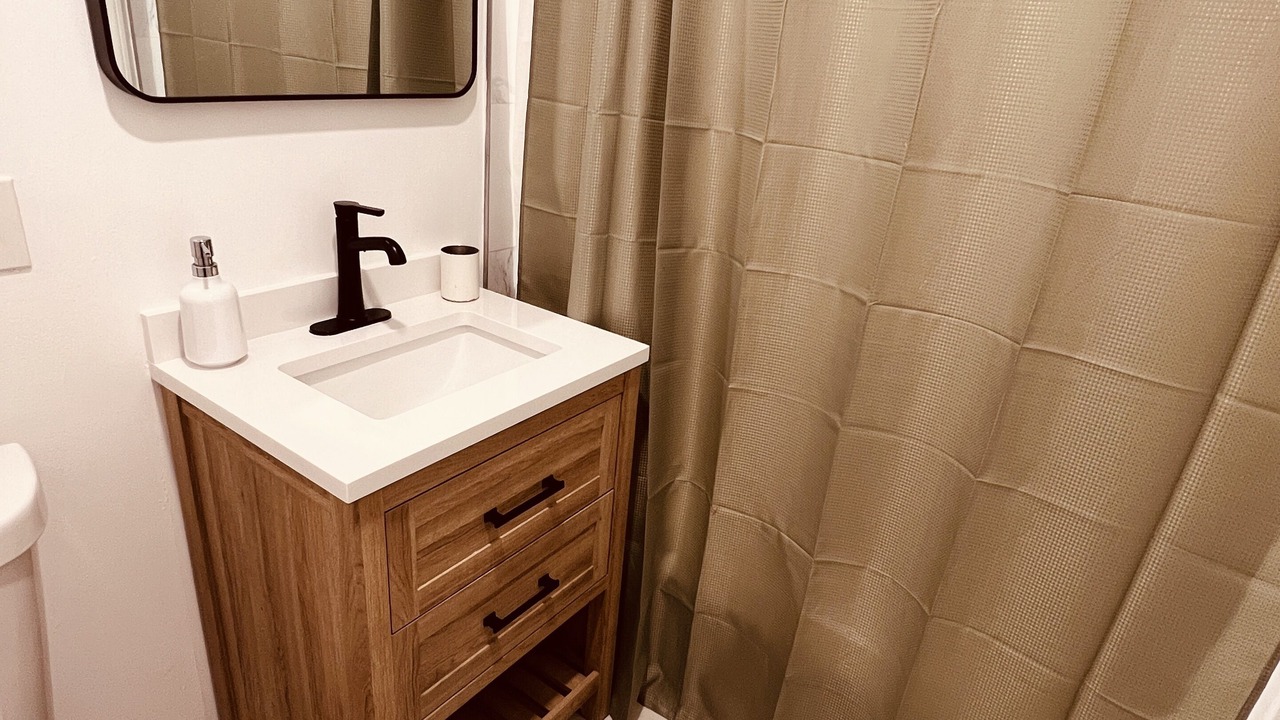 Photo of Bathroom in East Bronx