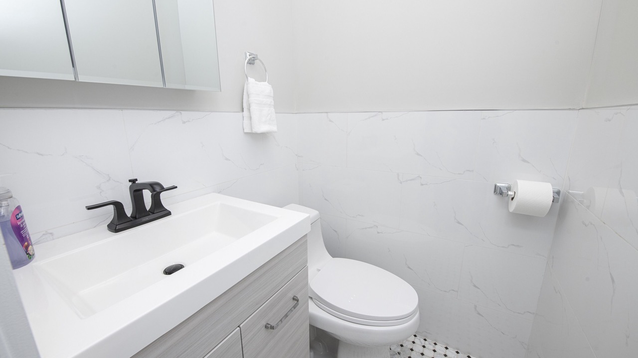 Photo of Bathroom in Central Park South