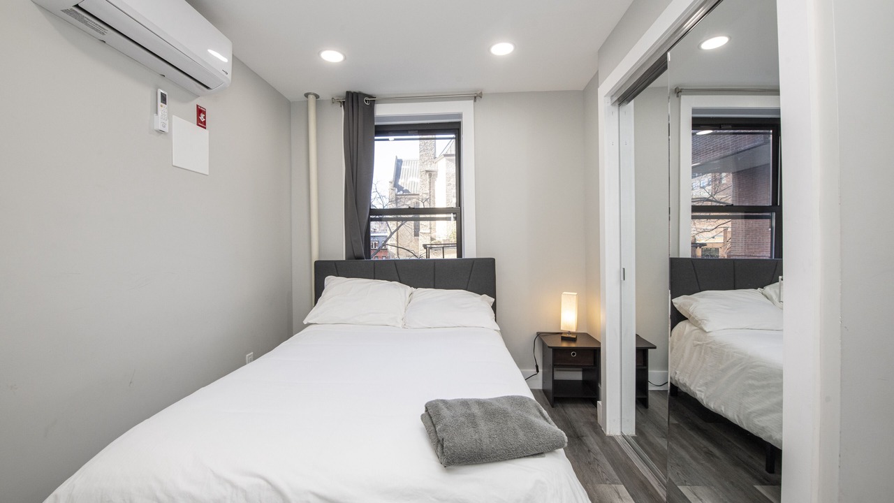Photo of Bedroom in Central Park South
