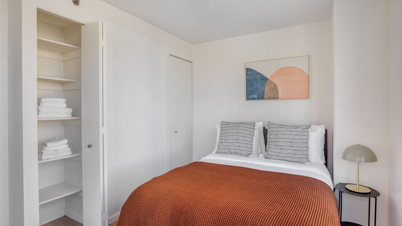 Photo of Bedroom in Midtown South