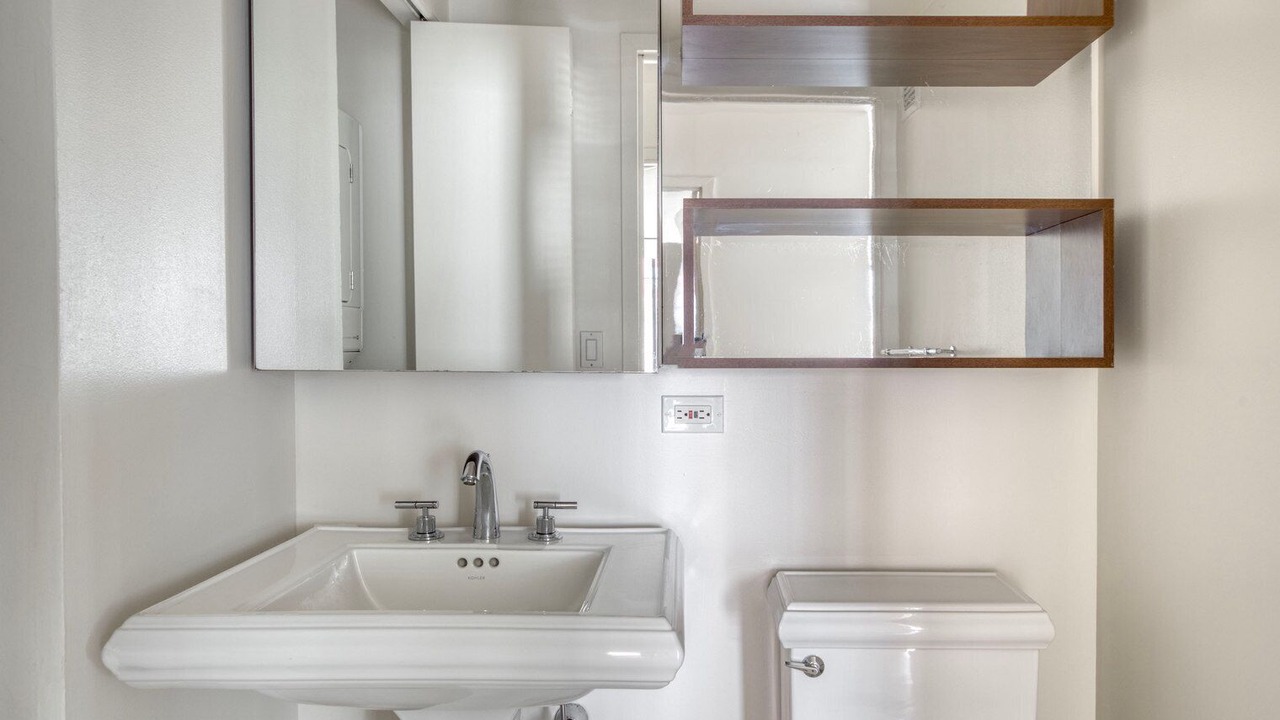 Photo of Bathroom in Midtown South