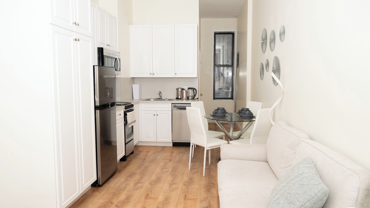 Photo of Livingroom in Ukrainian Village